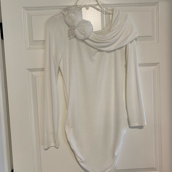 Studio Y Sweaters - Studio Y sweater size small